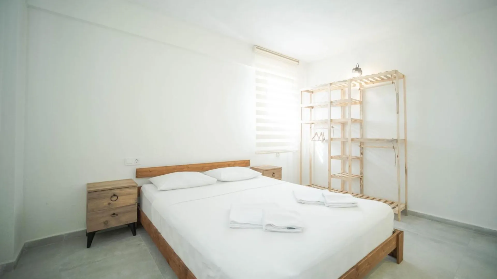 2 Bedroom Modern Apartment By The Forest With Pool Fethiye